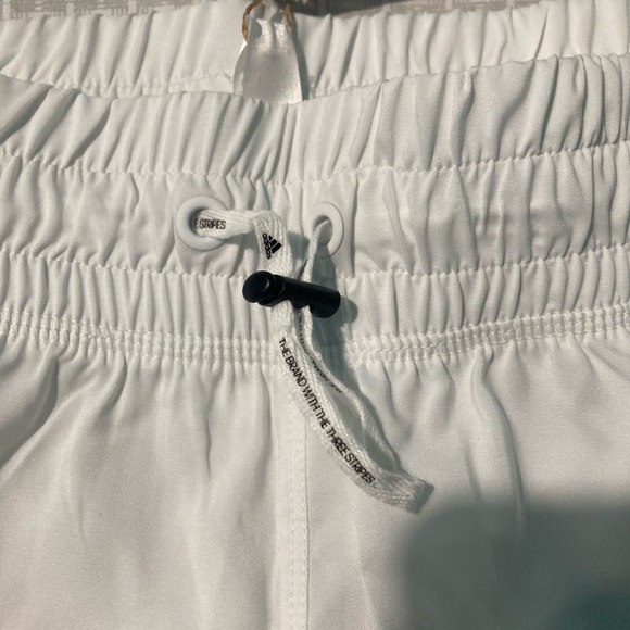 Adidas Aeroready Shorts - Picture 3 of 4